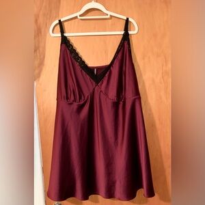 EUC Torrid size 5 chemise